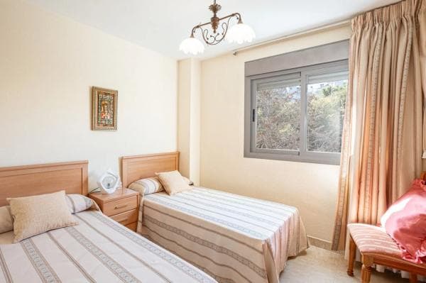 Piso en venta en Avenida de la Encarnación, Fuengirola
thumbnail 1