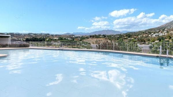 Piso en venta en Calle Comunera María Pacheco, Fuengirola
photo 1