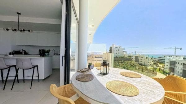 Piso en venta en El Higuerón, Fuengirola
thumbnail 2