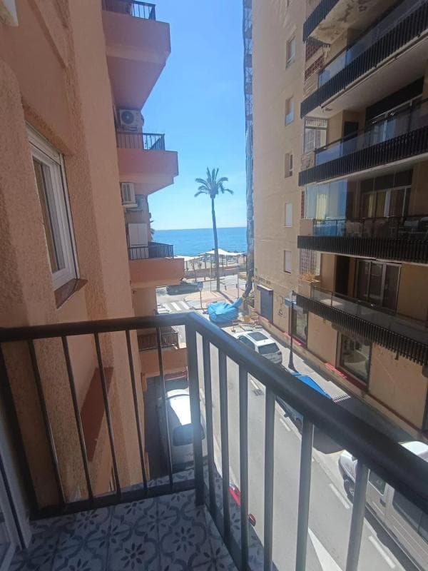 Venta de piso en Zona Puerto Deportivo, Fuengirola
photo 3