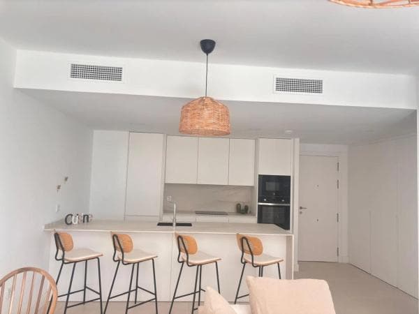 Piso en venta en Avenida 8 de Marzo, 3, Fuengirola
thumbnail 1