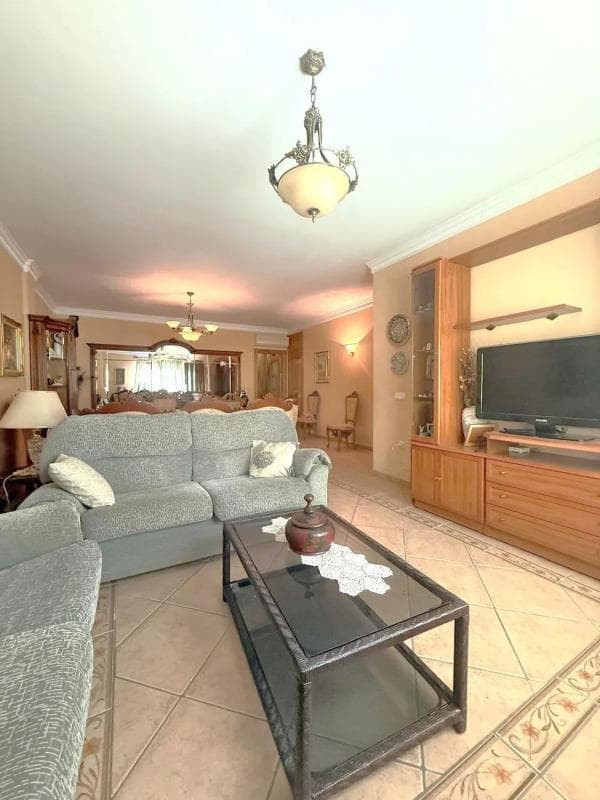 Sale of apartment in Zona Puerto Deportivo, Fuengirola
photo 2