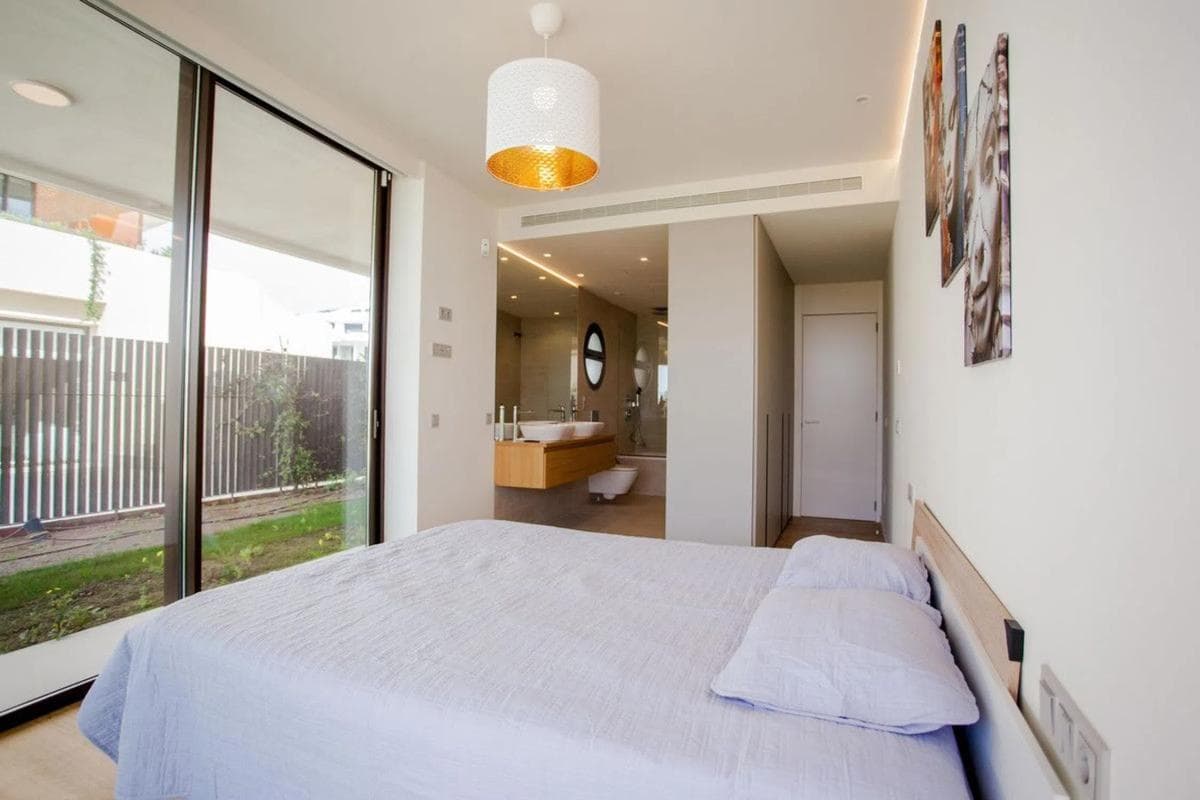 Venta de piso en Avenida Fuengirola, Fuengirola
photo 4