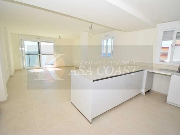 Apartment for sale in Zona Puerto Deportivo, Fuengirola thumbnail 1
