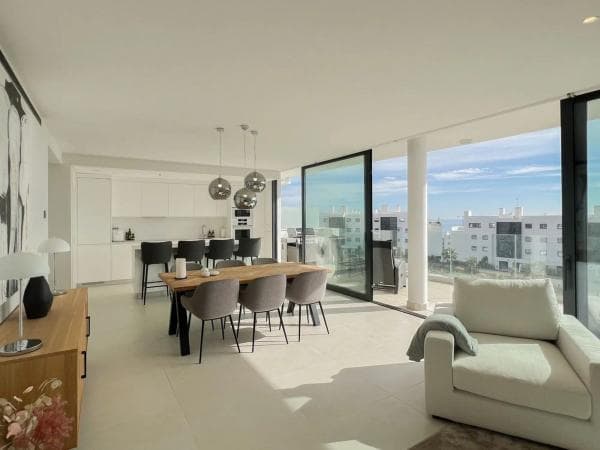 Piso en venta en Calle Paula, 2, Fuengirola
thumbnail 1