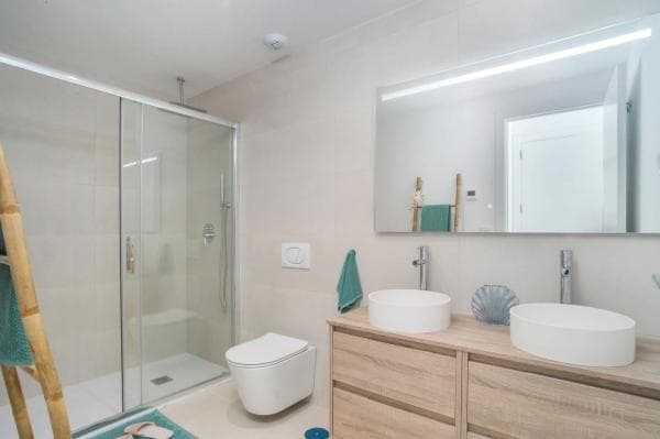Piso en venta en Calle Golondrinas, Fuengirola
thumbnail 2