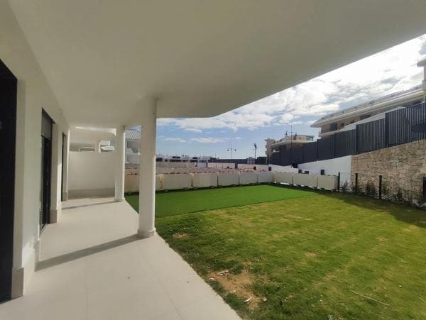 Piso en venta en Avenida Fuengirola, 2, Fuengirola
photo 1