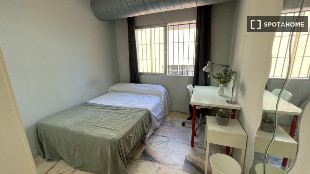 Propiedades en venta y alquiler en España photo 2