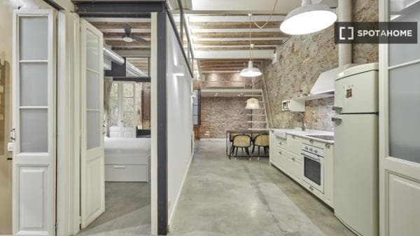 Piso en alquiler en Carrer del Peu de la Creu , Barcelona photo 1