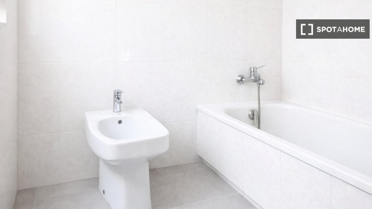 Properties for sale and rent in Spain photo 5