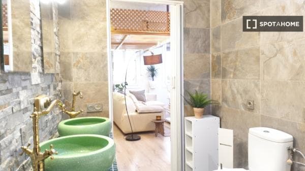 Estudio en alquiler en Carrer d'En Cortines, Barcelona thumbnail 1