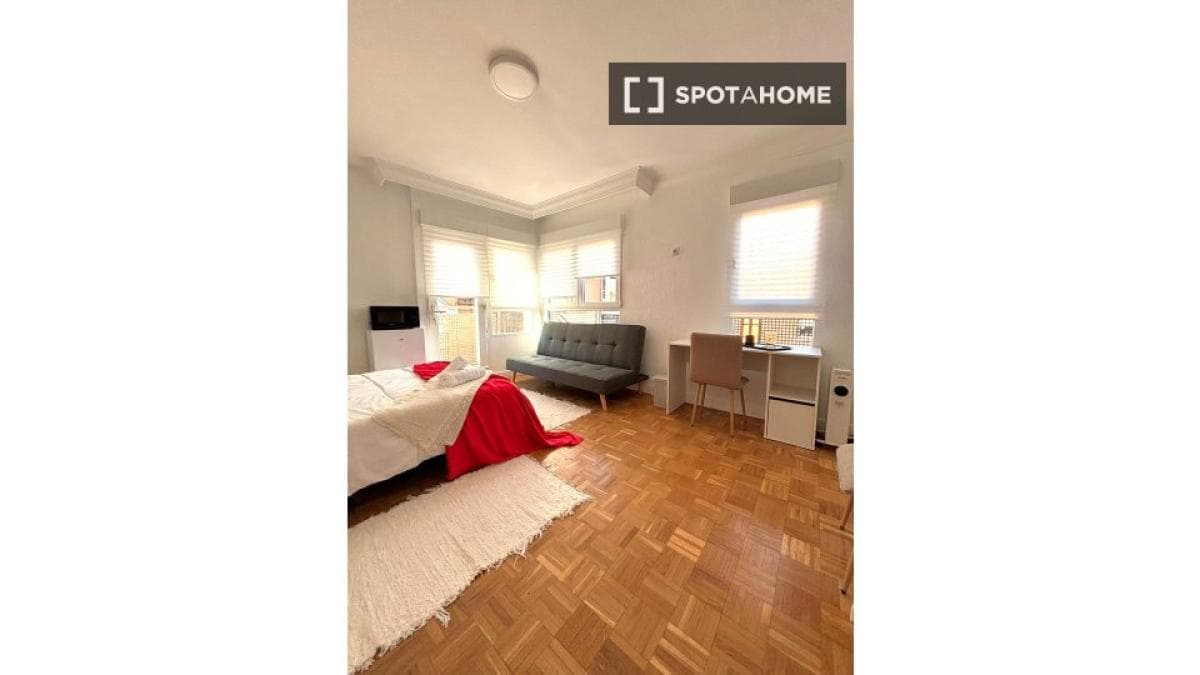 Properties for sale and rent in Spain photo 3