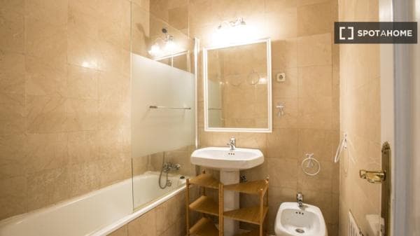 Piso compartido en Madrid photo 1