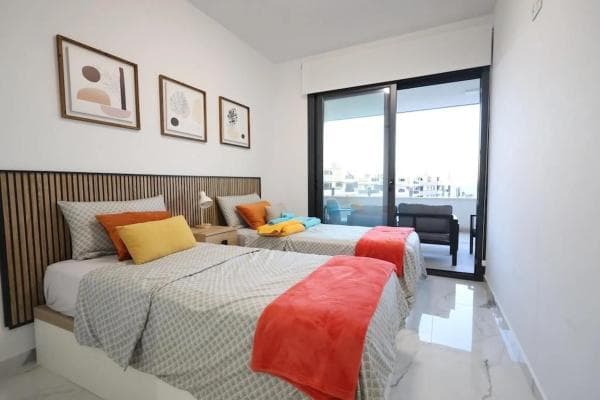 Sale of flat in Calle Santa Rita, Orihuela
photo 1