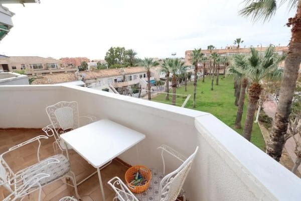 Sale of flat in Calle Isla Menorca, Orihuela
photo 1