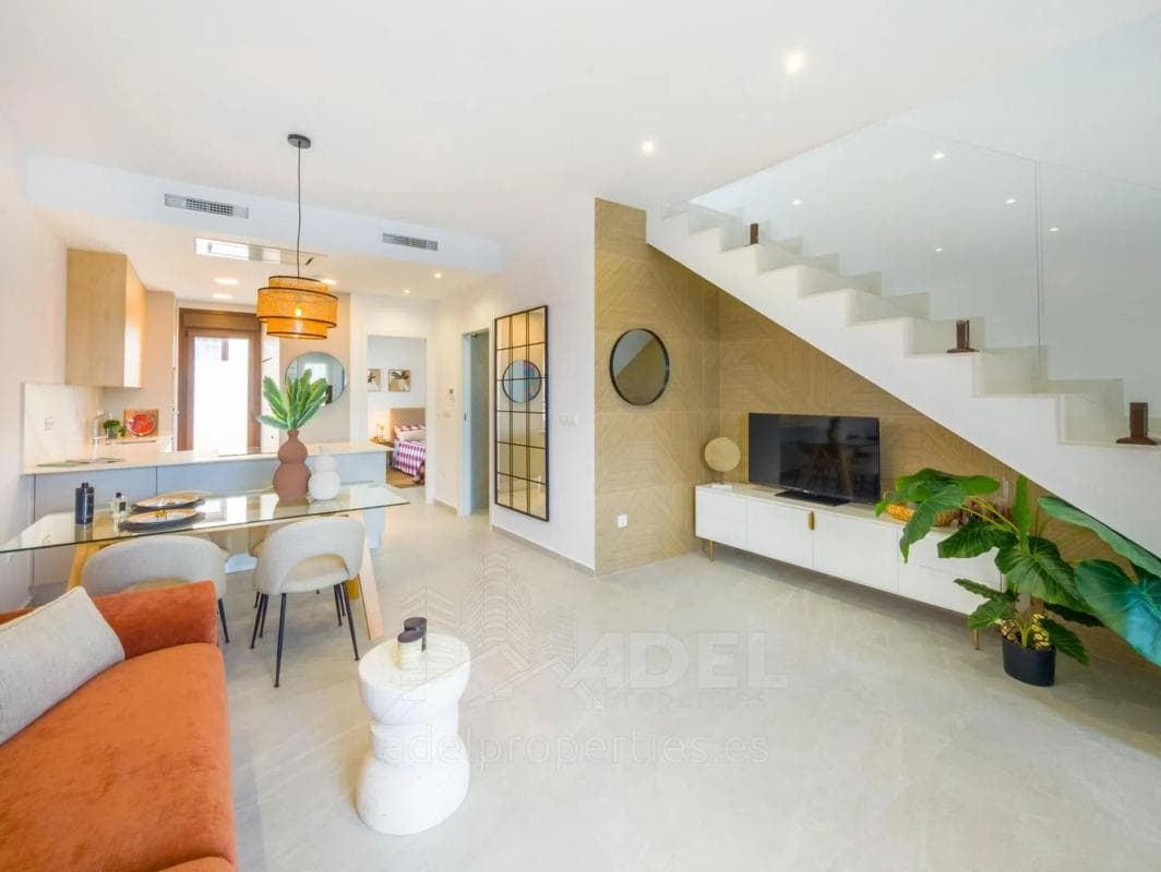 Venta de chalet adosado en Calle Mandarino , Orihuela photo 3