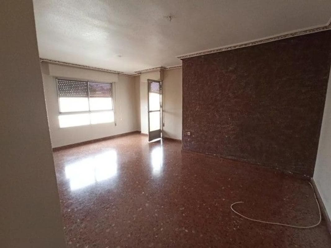 Venta de piso en Avenida de Yecla, Jumilla
photo 3