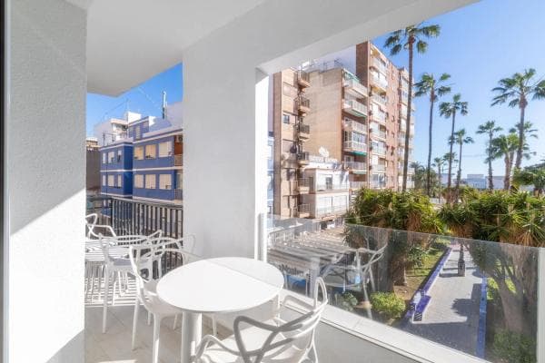 Sale of flat in Barrio Centro - Muelle Pesquero, Torrevieja
thumbnail 2
