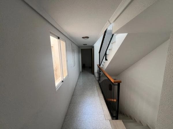 Sale of flat in Calle San Pascual, Torrevieja
thumbnail 1