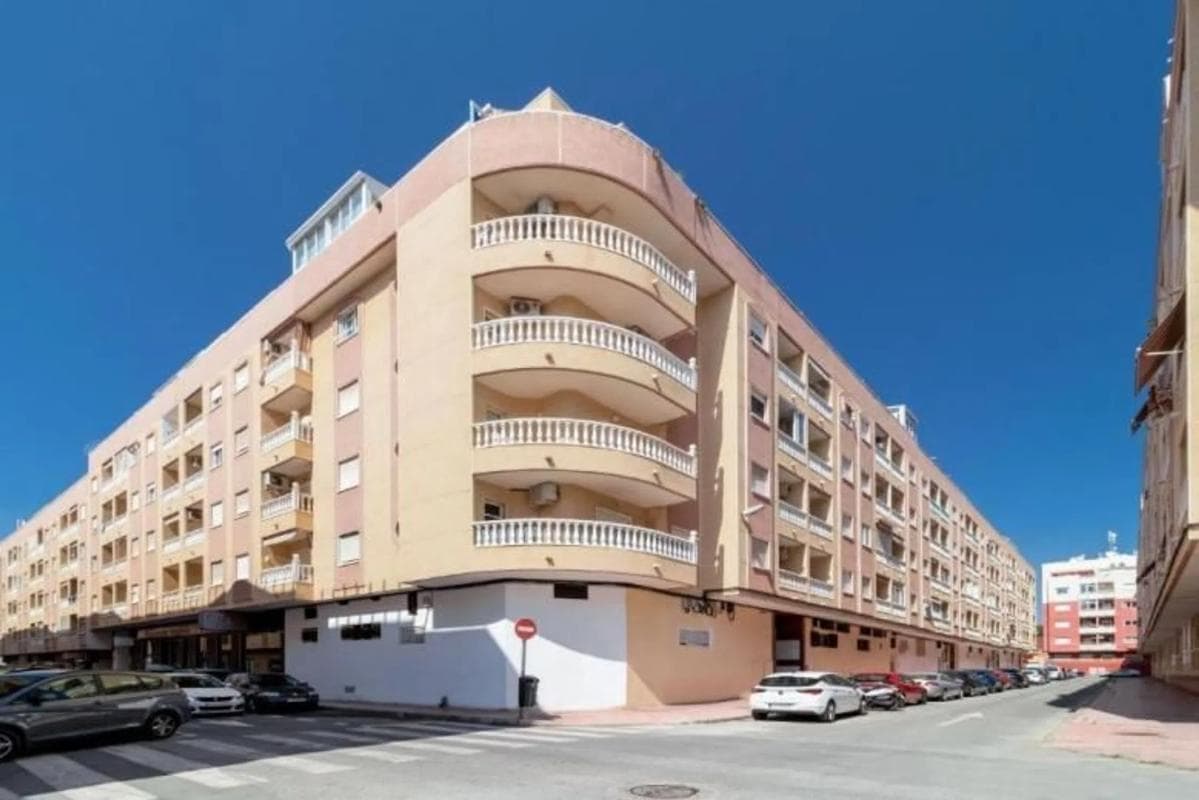 Sprzedaż mieszkania w Calle Bilbao, Torrevieja
photo 4