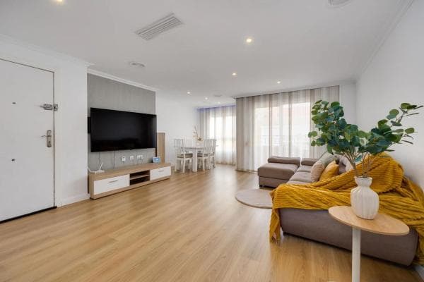 Venta de piso en Barrio Centro - Muelle Pesquero, Torrevieja
thumbnail 2