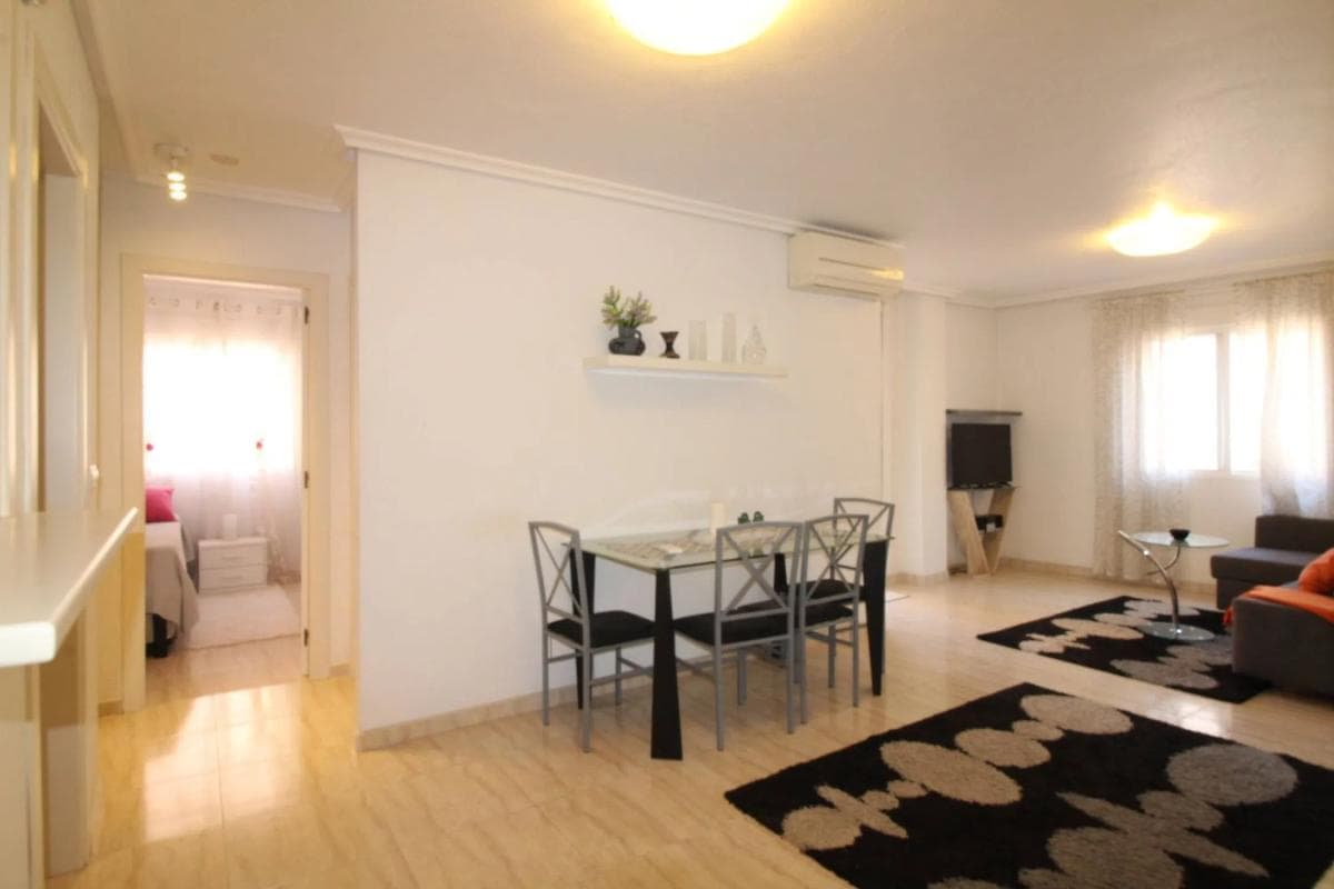 Sprzedaż mieszkania w Barrio El Molino, Torrevieja
photo 3