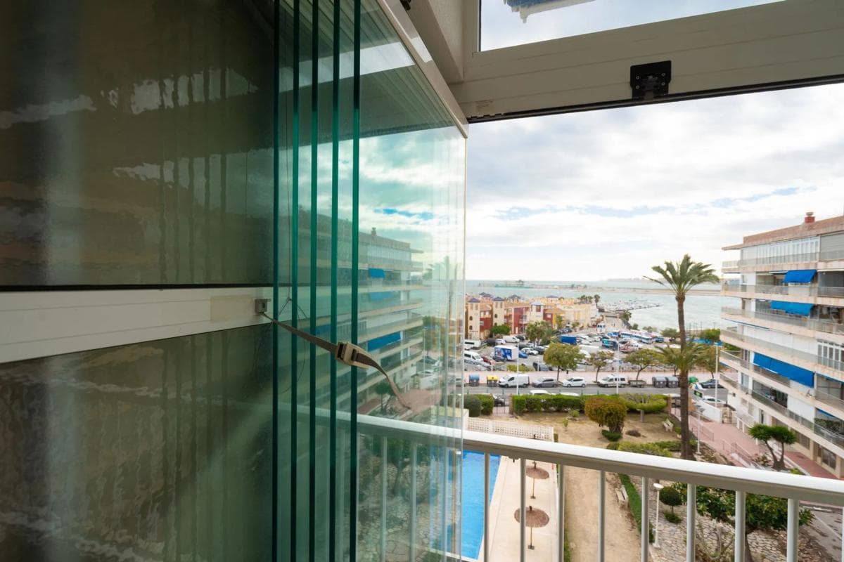 Sprzedaż mieszkania w Avenida Doctor Gregorio Marañón, Torrevieja
photo 2