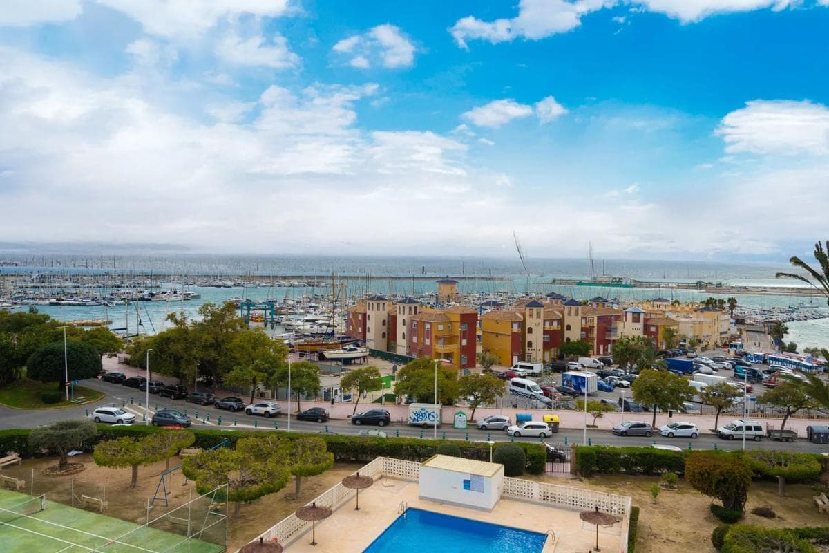 Sprzedaż mieszkania w Avenida Doctor Gregorio Marañón, Torrevieja
photo 3