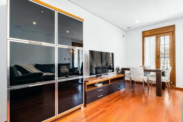 Venta de piso en Barrio Centro - Muelle Pesquero, Torrevieja
thumbnail 1