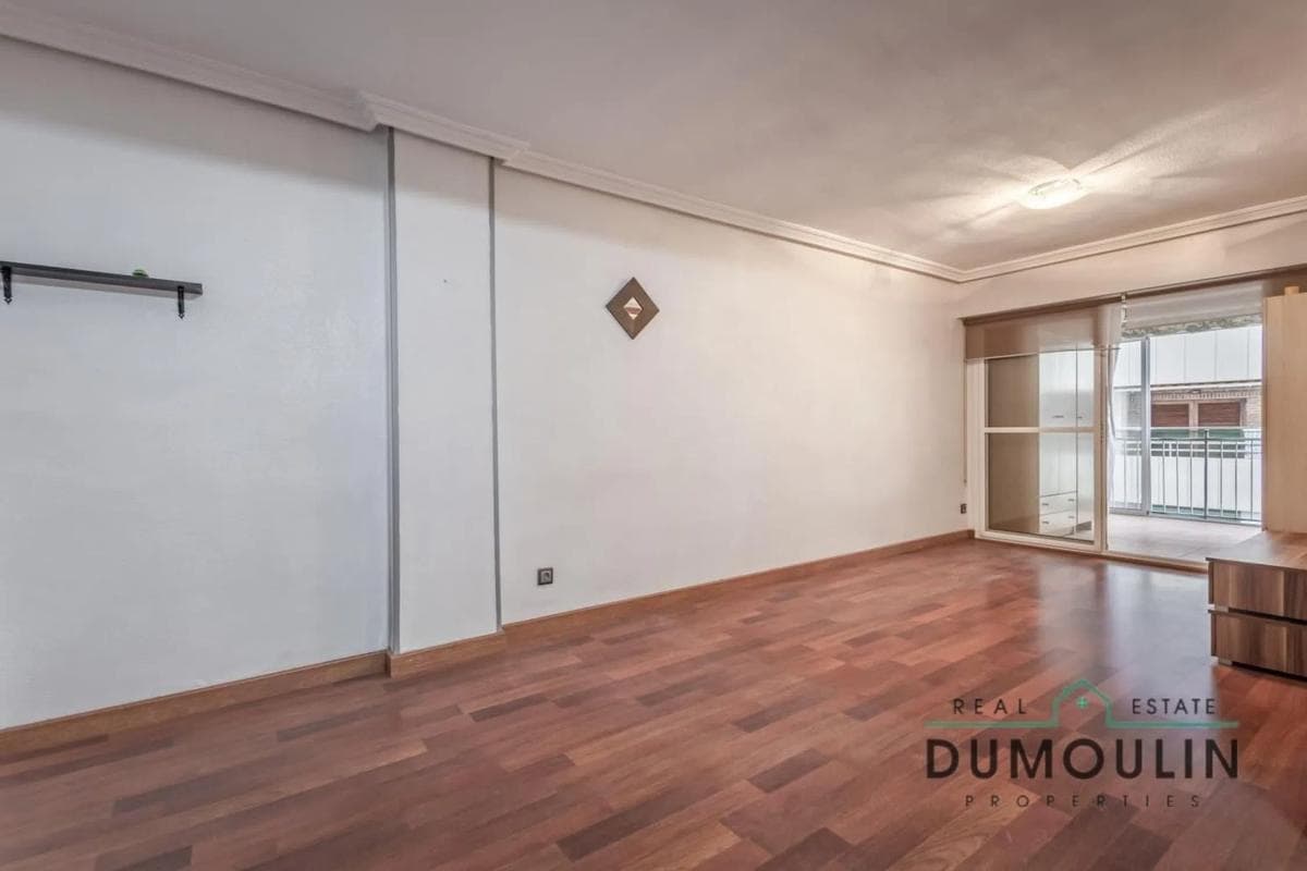 Sale of apartment in Calle Beniel, Torrevieja
photo 4