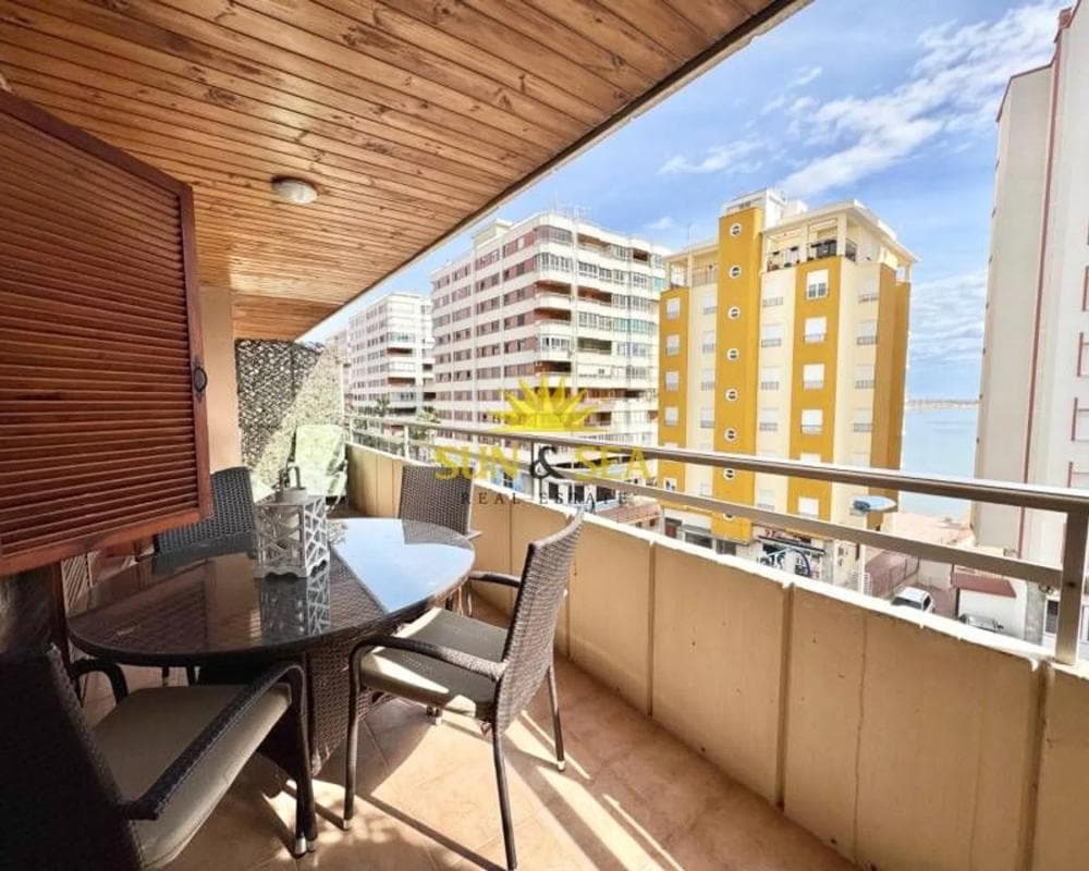 Sale of apartment in Barrio El Acequión, Torrevieja
photo 3
