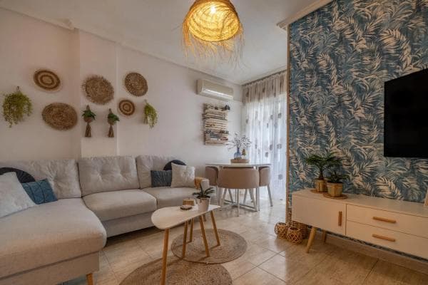 Sale of flat in Calle Santomera s/n, Torrevieja
photo 1