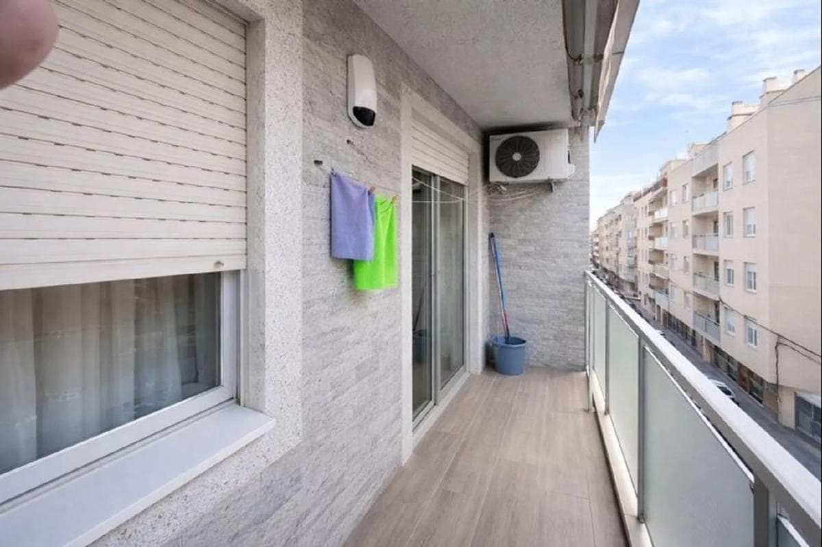 Sale of apartment in Barrio El Acequión, Torrevieja
photo 4