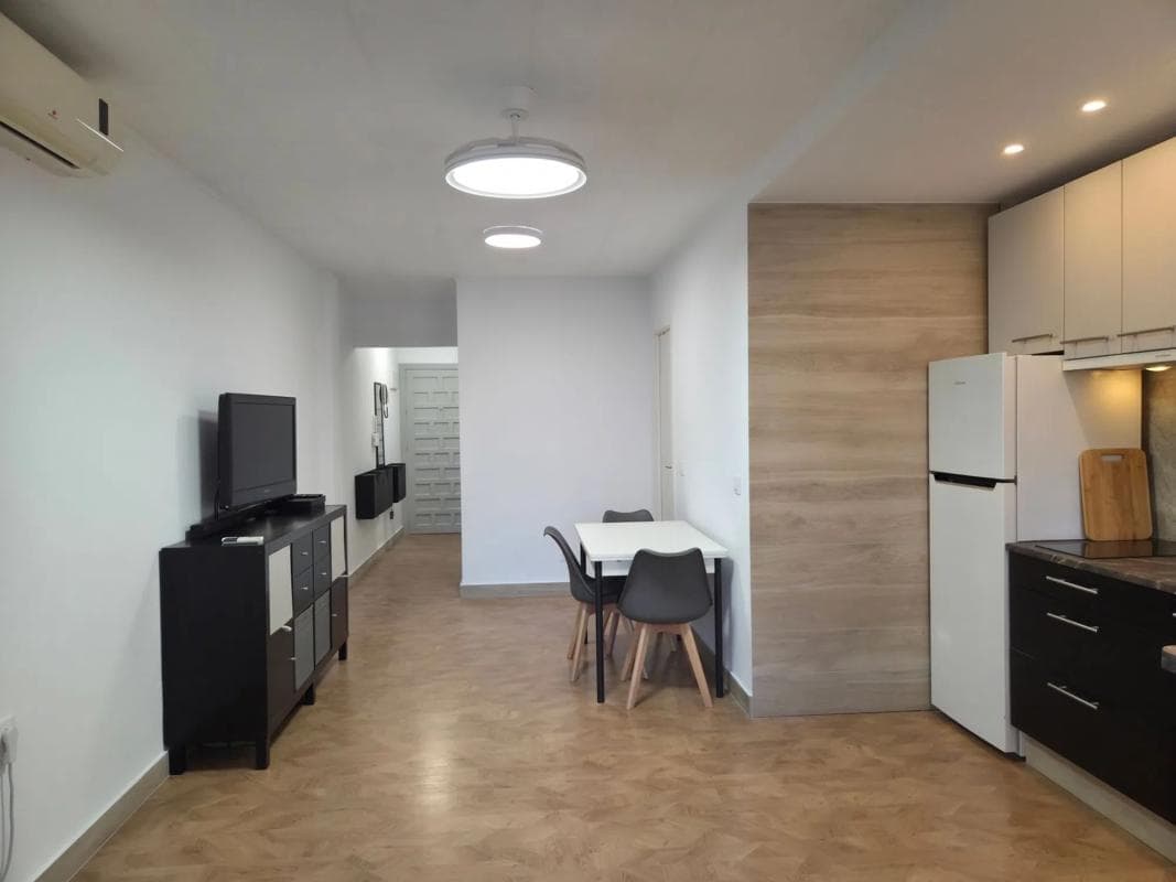 Sale of apartment in Calle Urbano Arregui, Torrevieja
photo 3