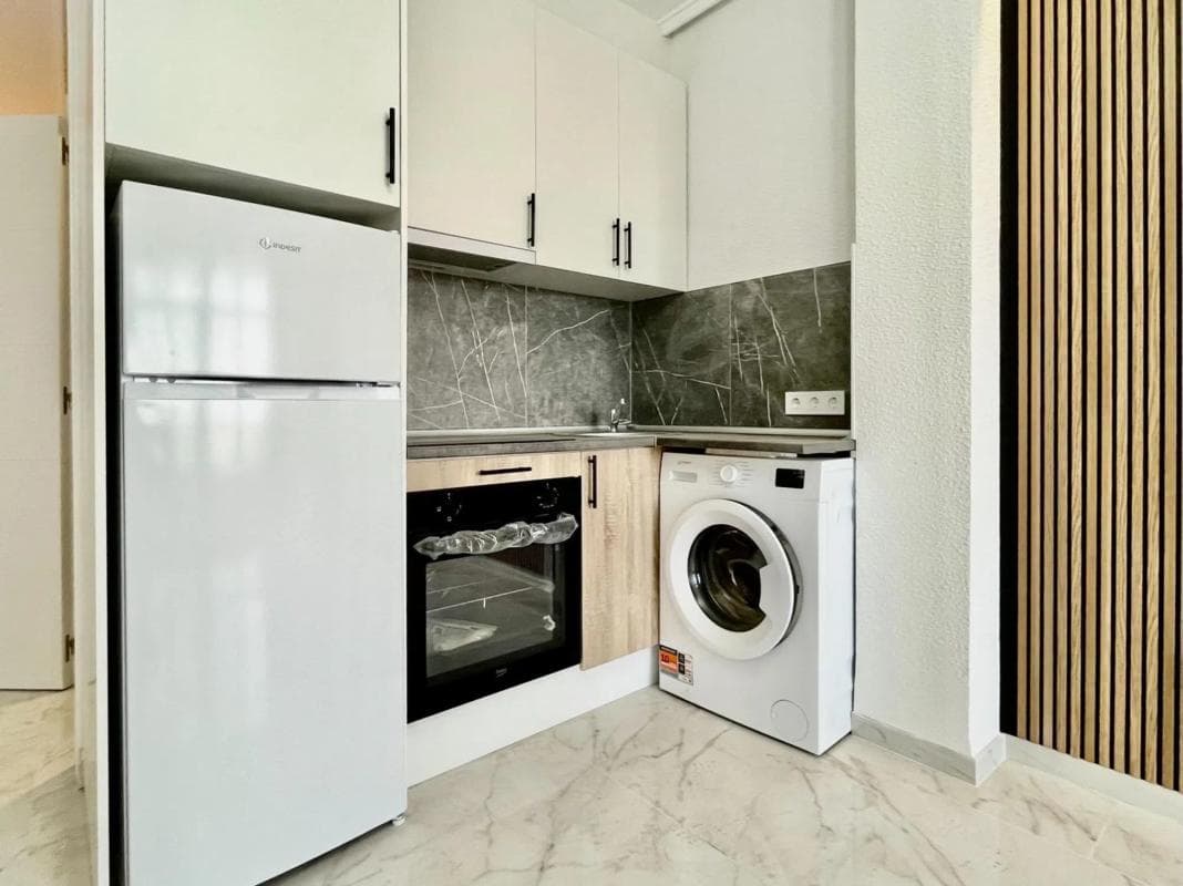 Sale of apartment in Barrio El Acequión, Torrevieja
photo 4