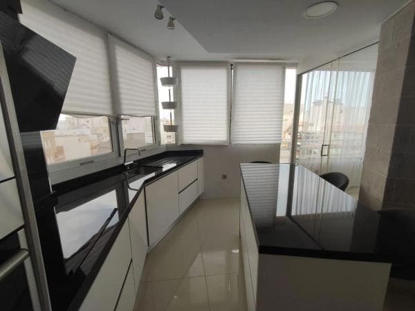 Venta de piso en Barrio Los Europeos, Torrevieja
thumbnail 1