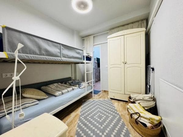 Venta de piso en Calle Adriano, 24, Torrevieja
thumbnail 2
