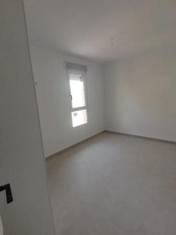 Venta de piso en Avenida Virgen del Carmen, Torrevieja
thumbnail 1