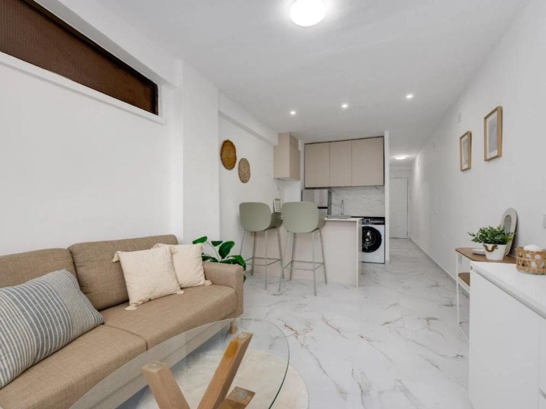 Продажа квартиры на Calle del Cabo, Торревьеха
photo 5