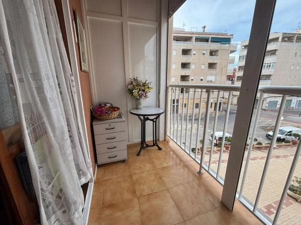 Venta de piso en Puerto del Romano, Torrevieja
thumbnail 1