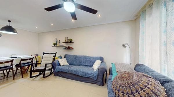 Venta de piso en Barrio Gaspar Perrelló, Torrevieja
thumbnail 1