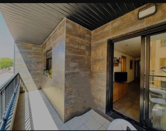 Venta de piso en Barrio Gaspar Perrelló, Torrevieja
photo 1