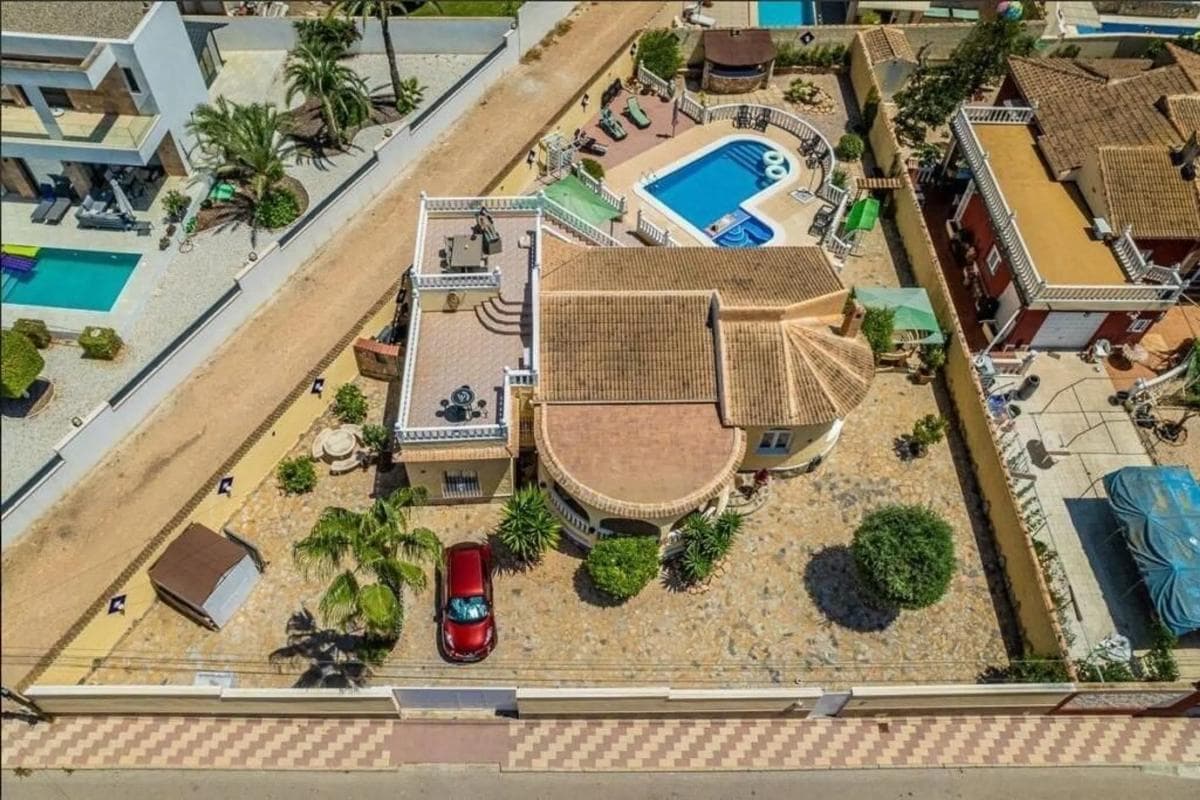 Venta de chalet independiente en Barrio La Siesta - El Salado - Torreta, Torrevieja
photo 2