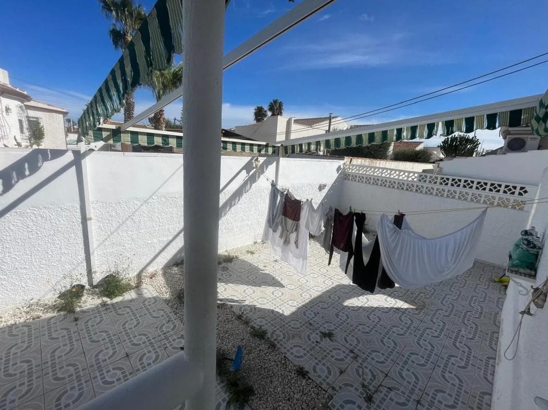 Venta de chalet independiente en Barrio La Siesta - El Salado - Torreta, Torrevieja
photo 2