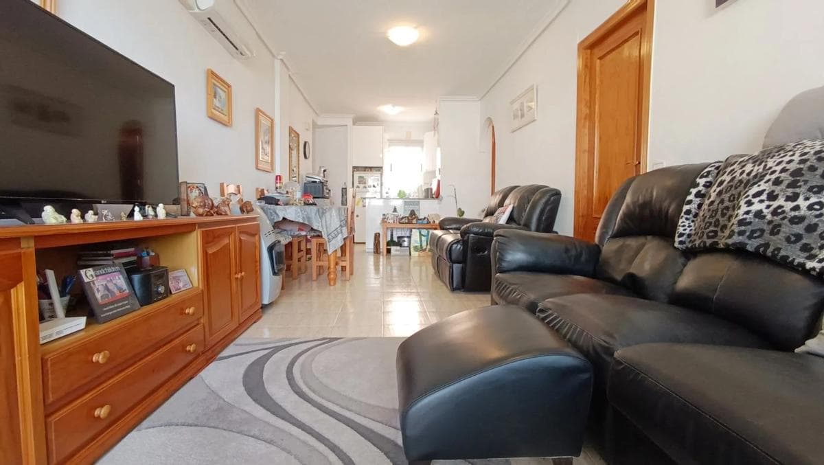Venta de piso en Barrio La Siesta - El Salado - Torreta, Torrevieja
photo 3