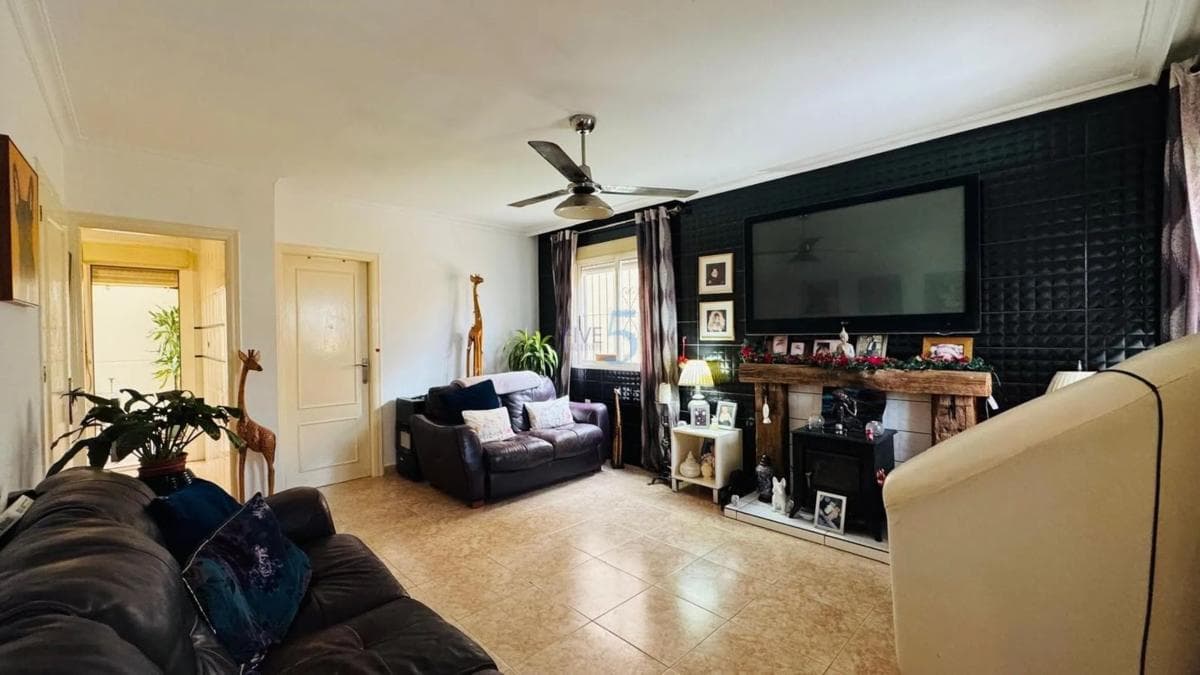 Properties for sale and rent in Spain photo 4