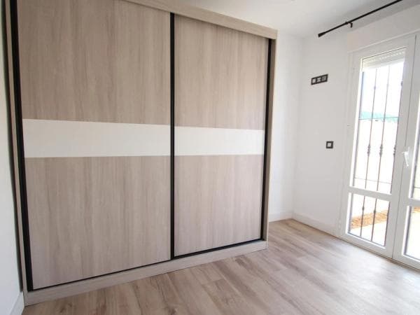 Chalet independiente en venta en Barrio La Siesta - El Salado - Torreta, Torrevieja
photo 1