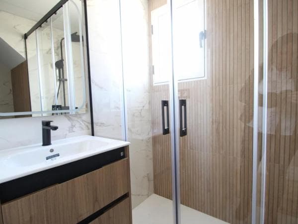 Chalet independiente en venta en Barrio La Siesta - El Salado - Torreta, Torrevieja
thumbnail 2