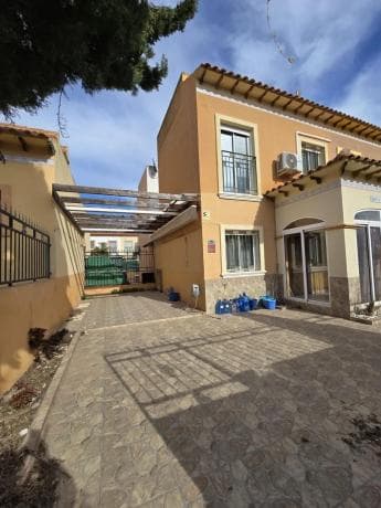 Дуплекс на продажу в Barrio La Siesta - El Salado - Torreta, Торревьеха photo 1