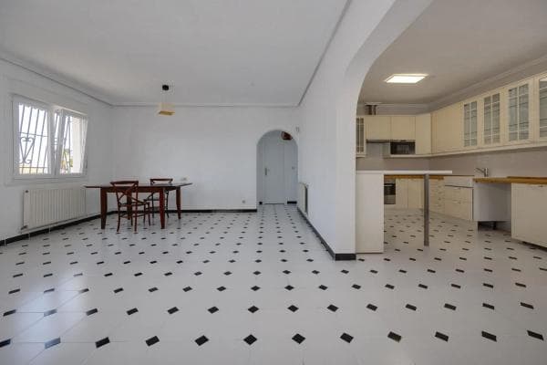 Chalet independiente en venta en Barrio La Siesta - El Salado - Torreta, Torrevieja
photo 1